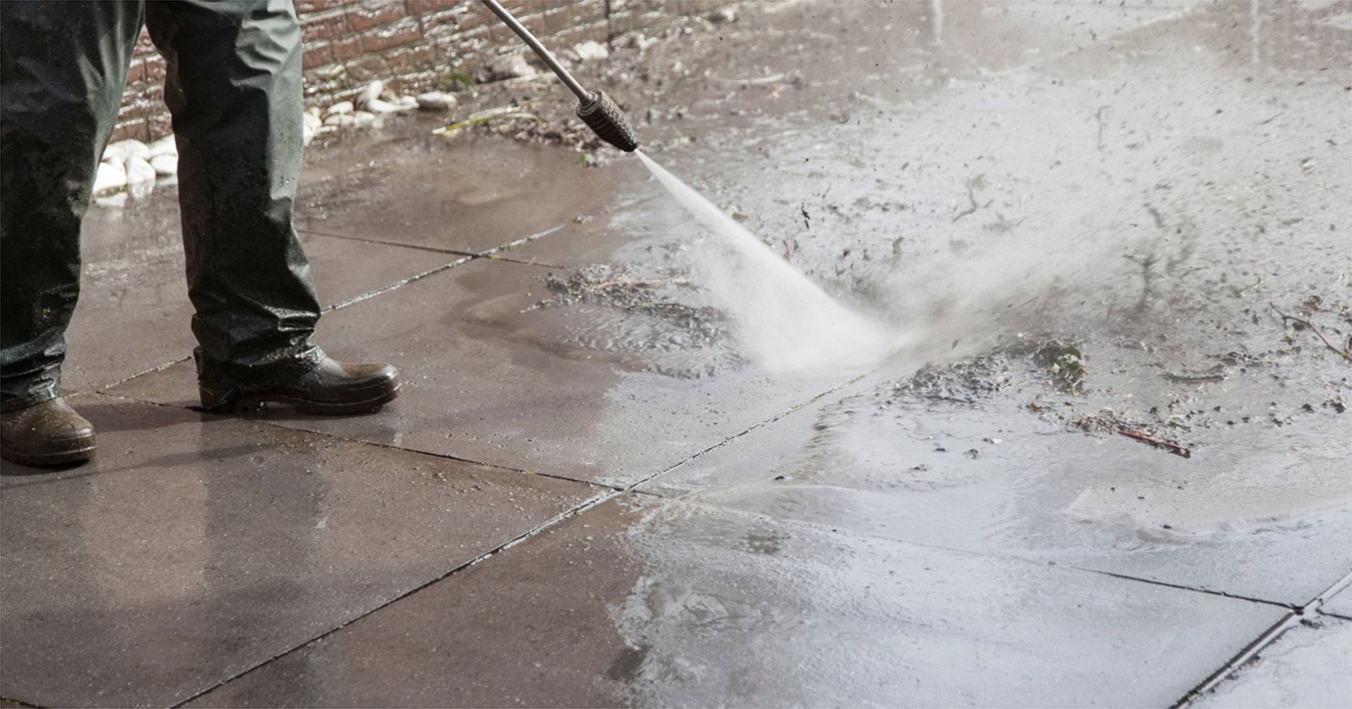 Driveway Pressure Cleaning Service In Golden Beach