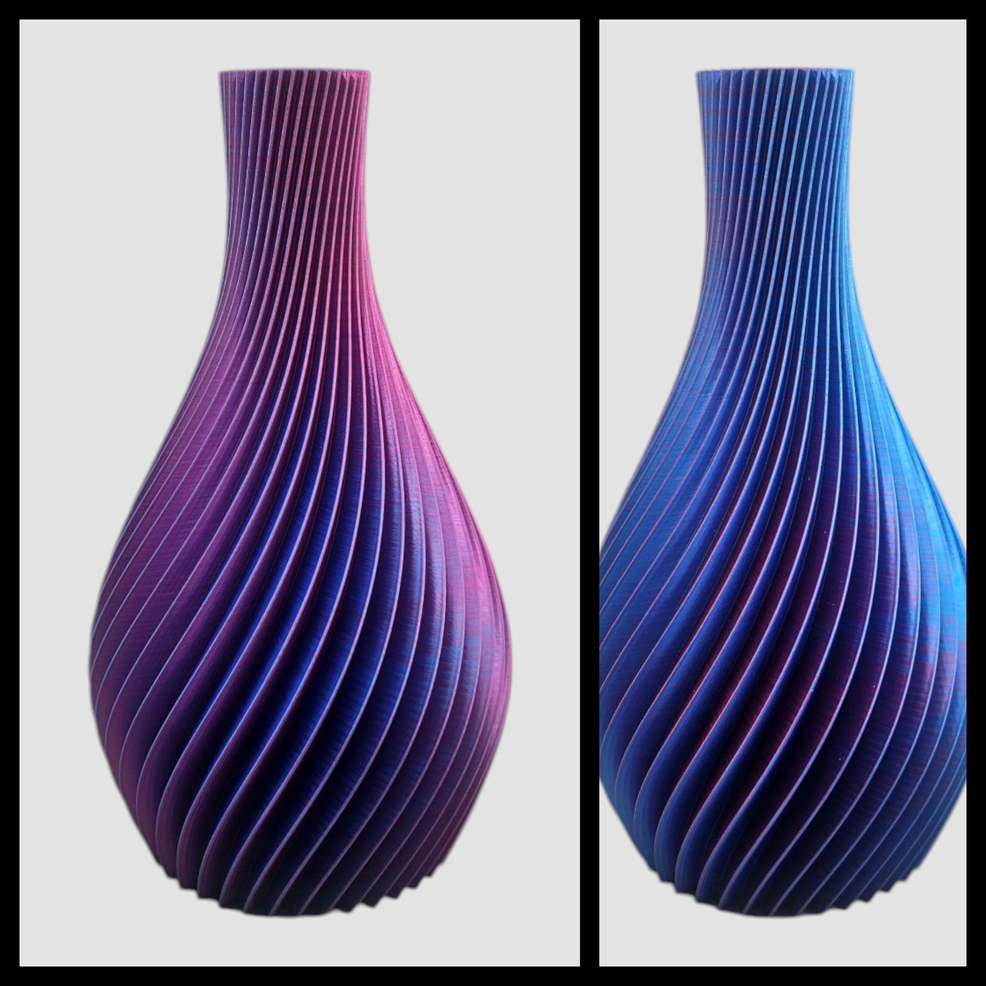 Twee iriserende, 3D-geprinte vazen met een spiraalvormige, gegroefde textuur, getoond in verschillende lichtomstandigheden, waarbij de kleur verandert van roze naar blauw.