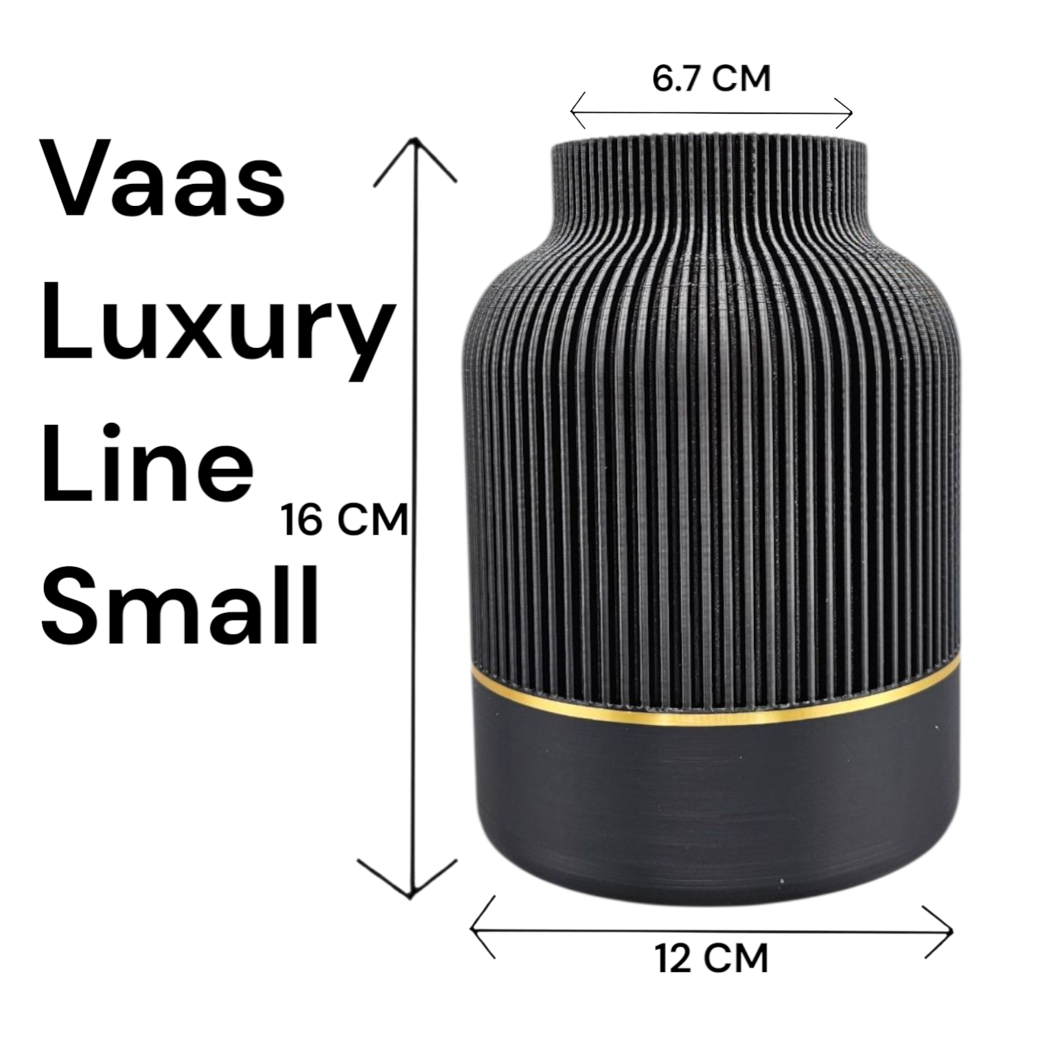 Kleine luxe vaas in zwart en goud. 16 cm hoog, 12 cm voet, 6,7 cm opening. Geribbeld ontwerp met gouden rand.