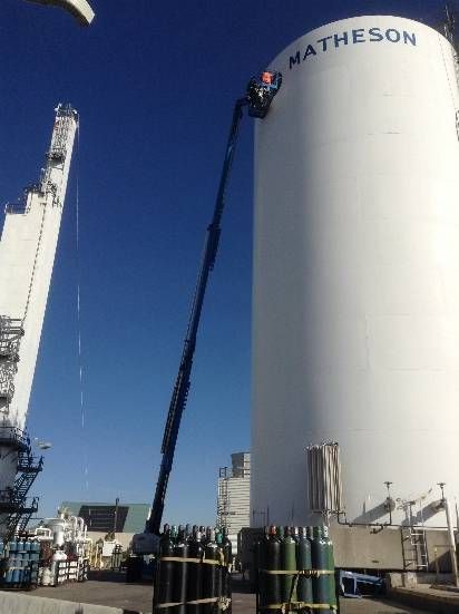 A large white tank with the word nathan on it