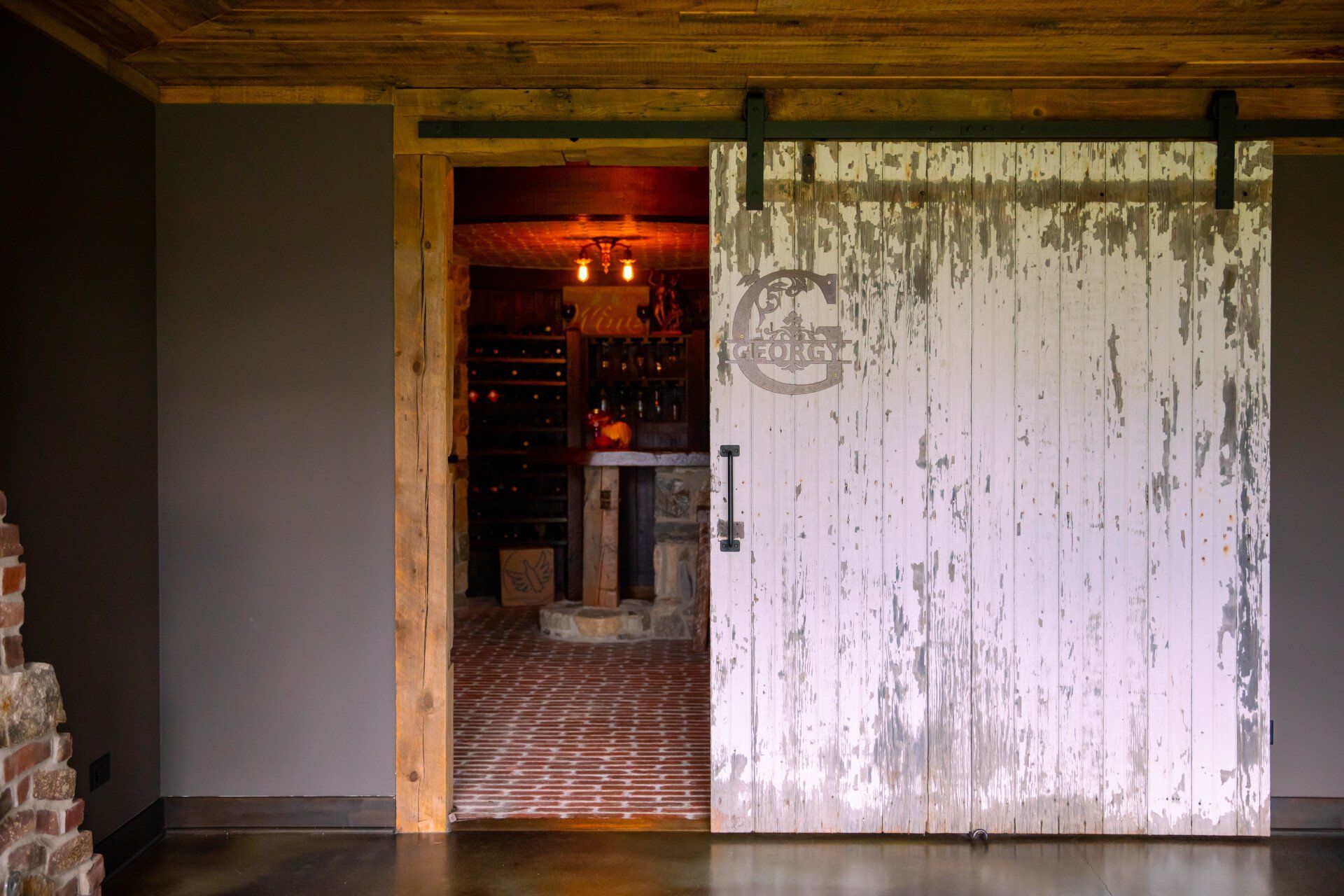 barn door, barn door hardware, white barn door