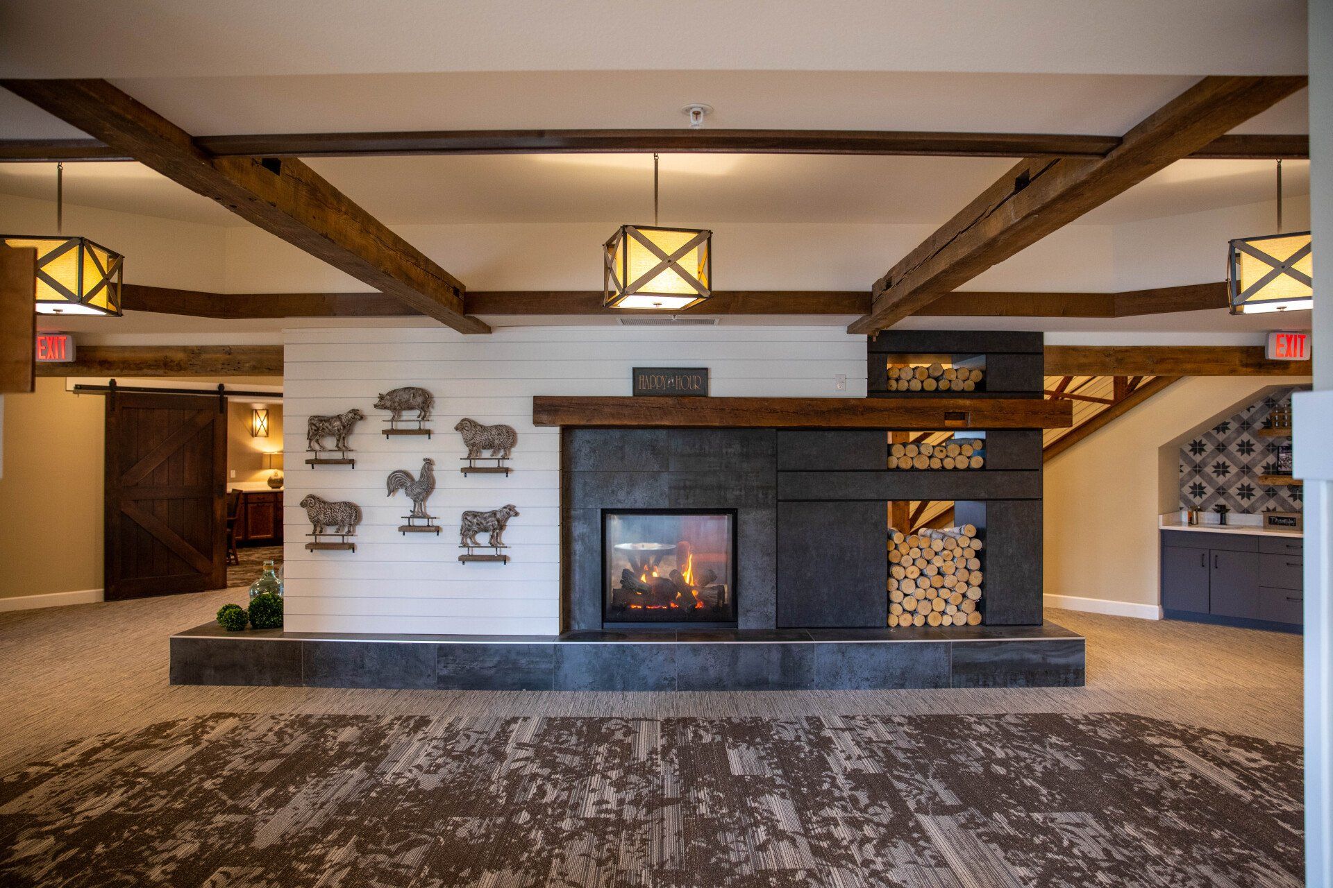 Beam, beams, ceiling beams, mantel