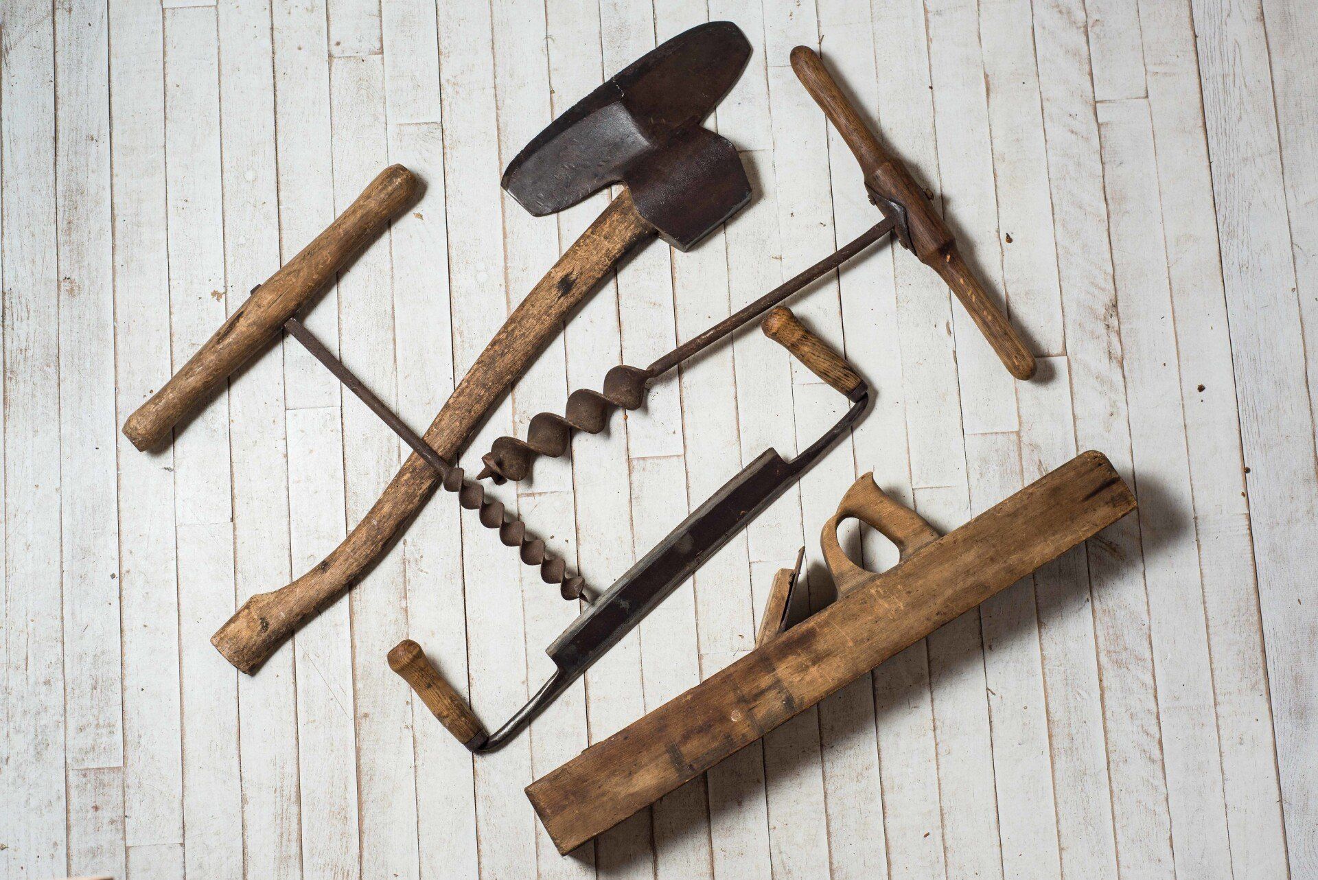 reclaimed materials, materials, tools