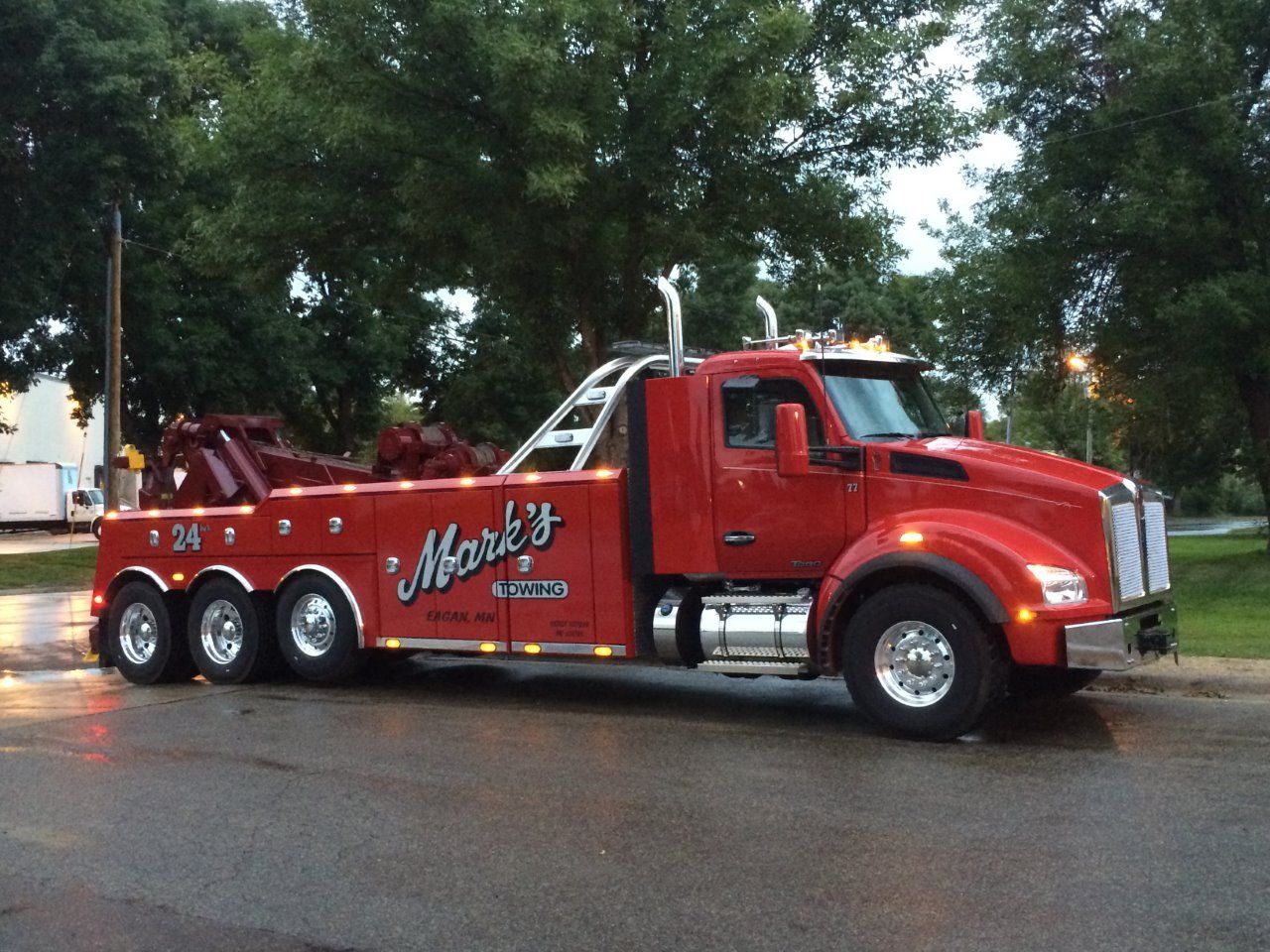 Heavy Duty Towing Local and Long Distance