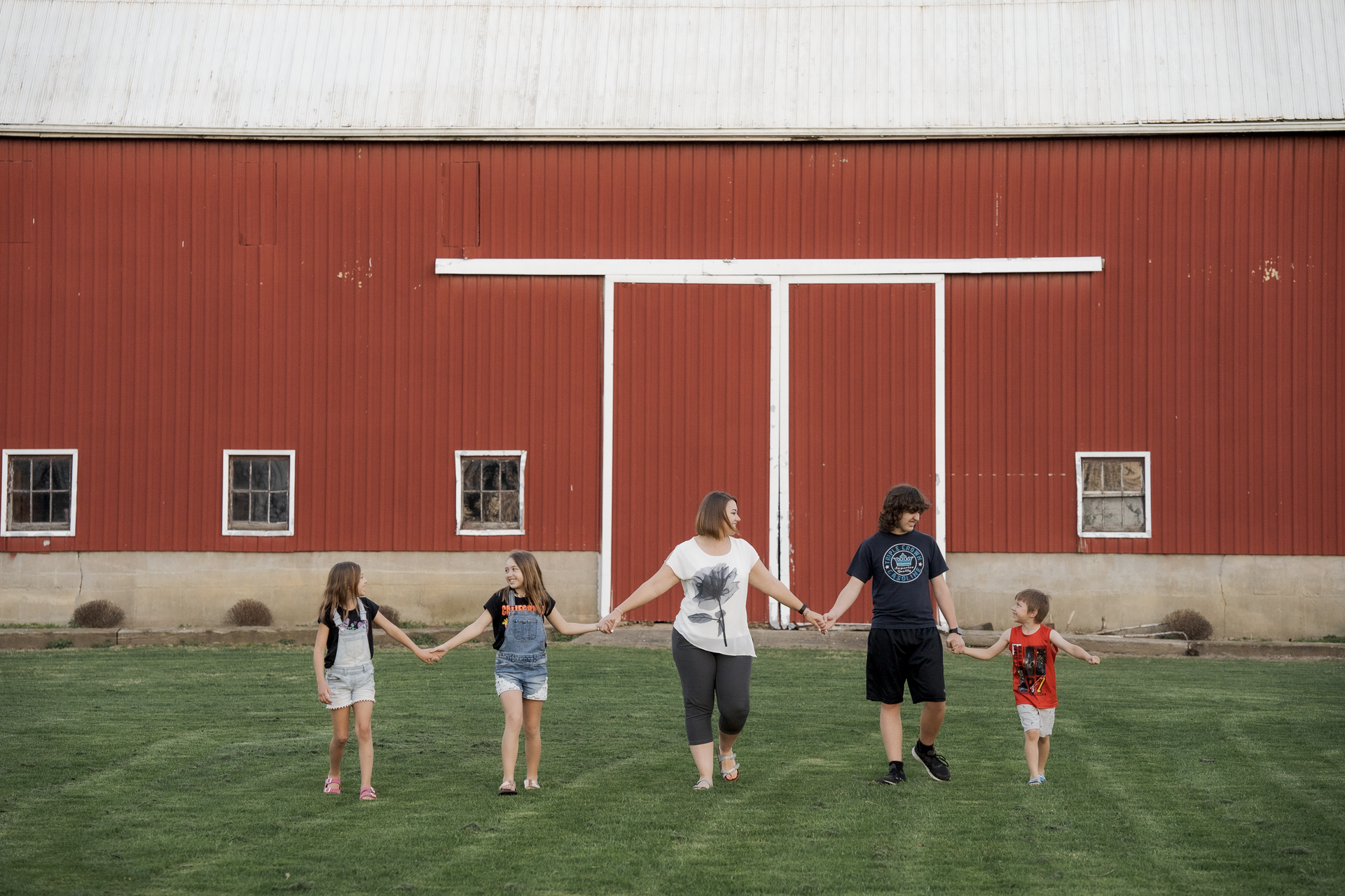Family photography on farm
