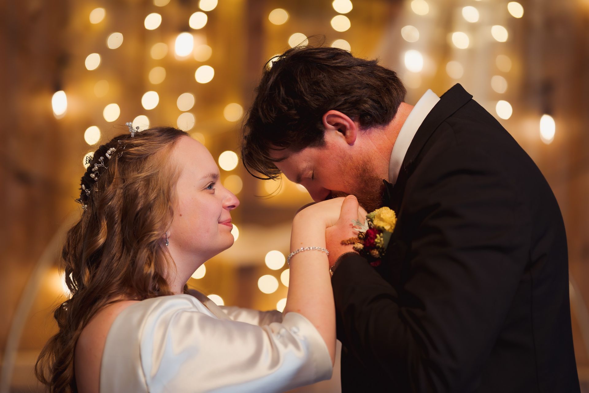 Wedding at the retro suites, beautiful, elegant wedding photography