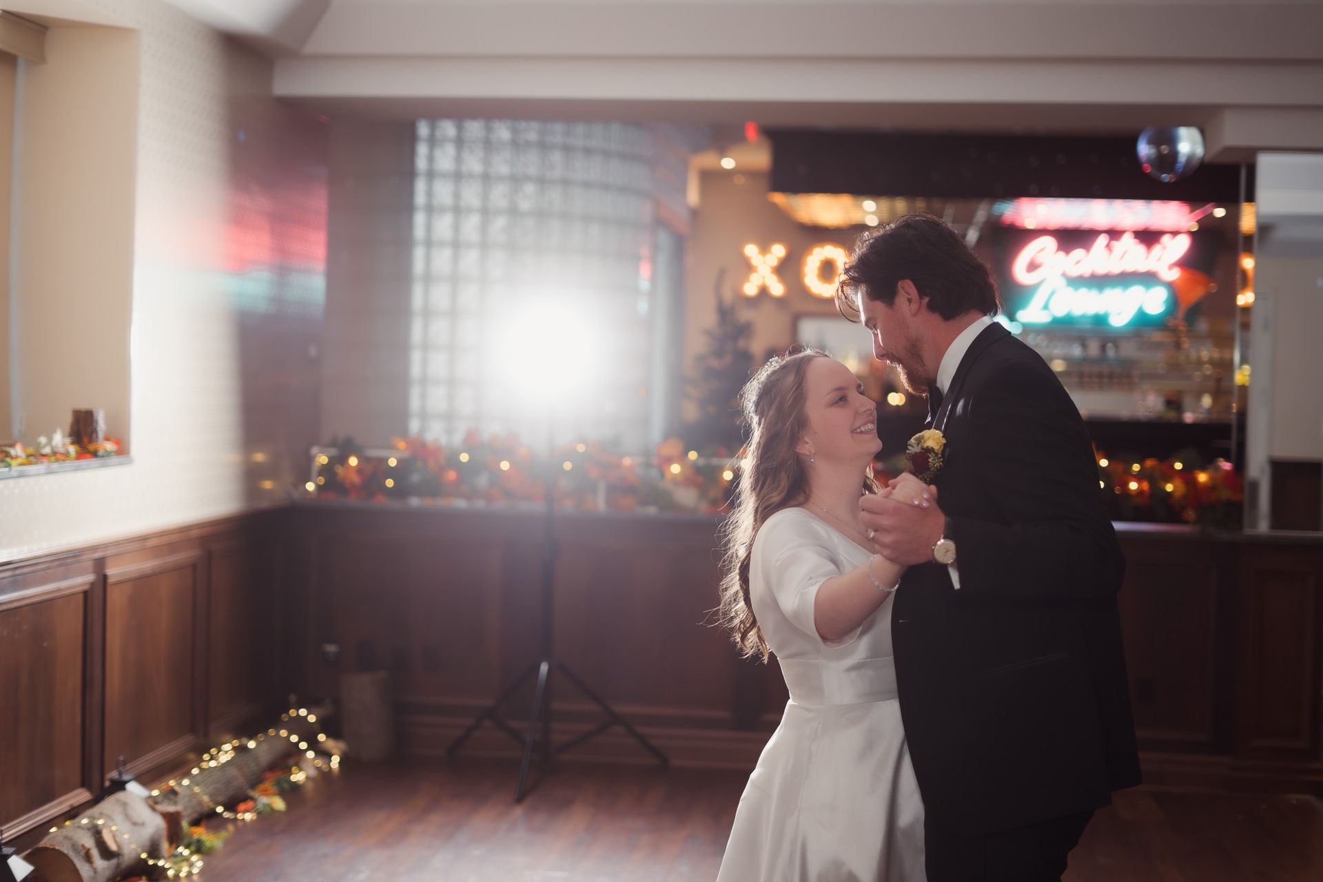 Wedding at the retro suites, beautiful, elegant wedding photography