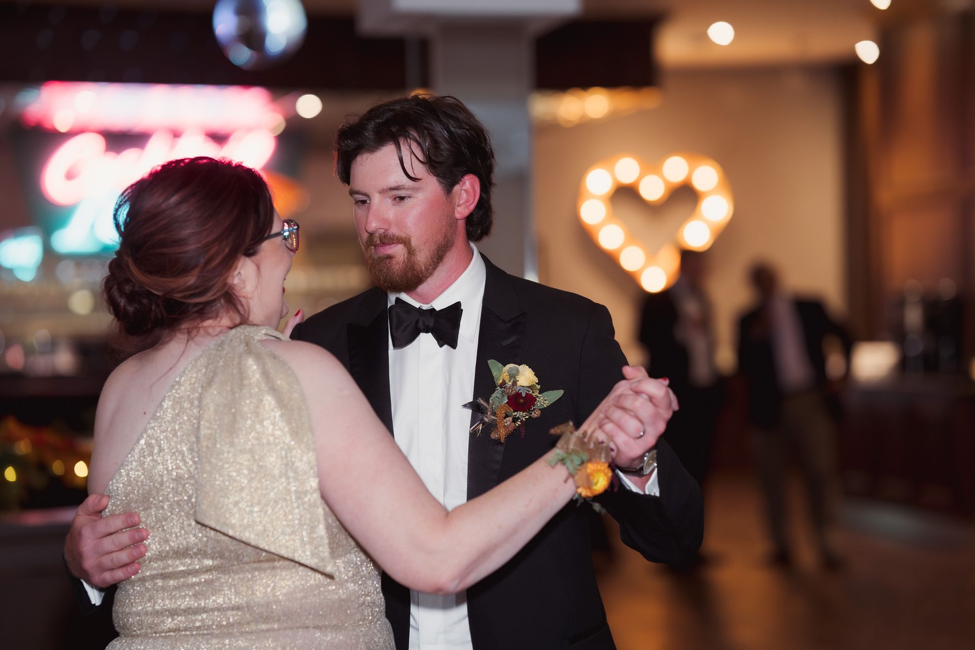 Wedding at the retro suites, beautiful, elegant wedding photography