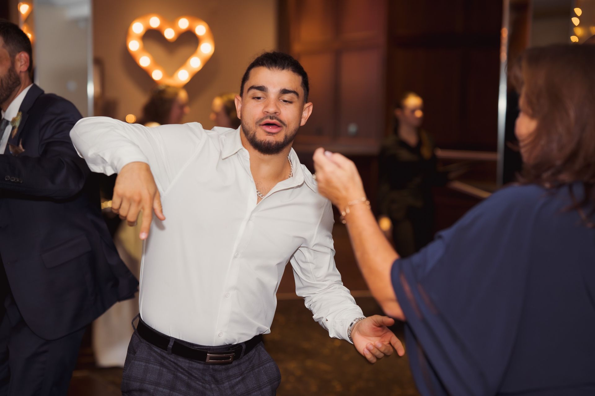 Wedding at the retro suites, beautiful, elegant wedding photography