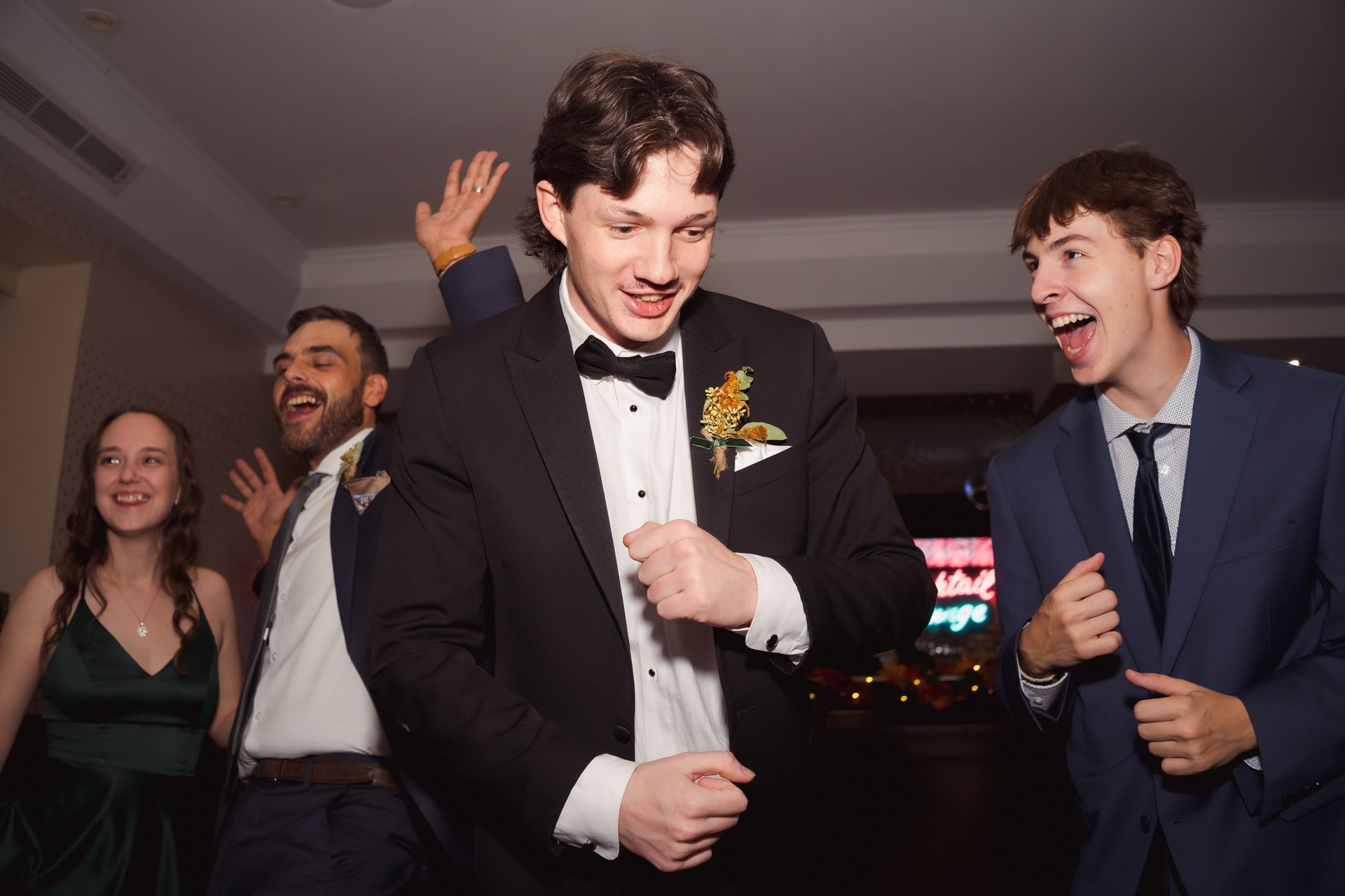 Wedding at the retro suites, beautiful, elegant wedding photography