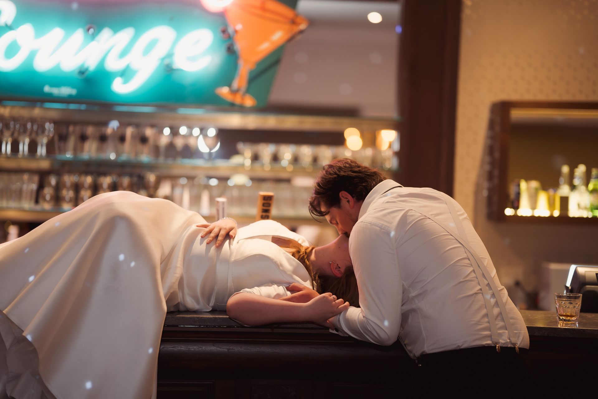 Wedding at the retro suites, beautiful, elegant wedding photography