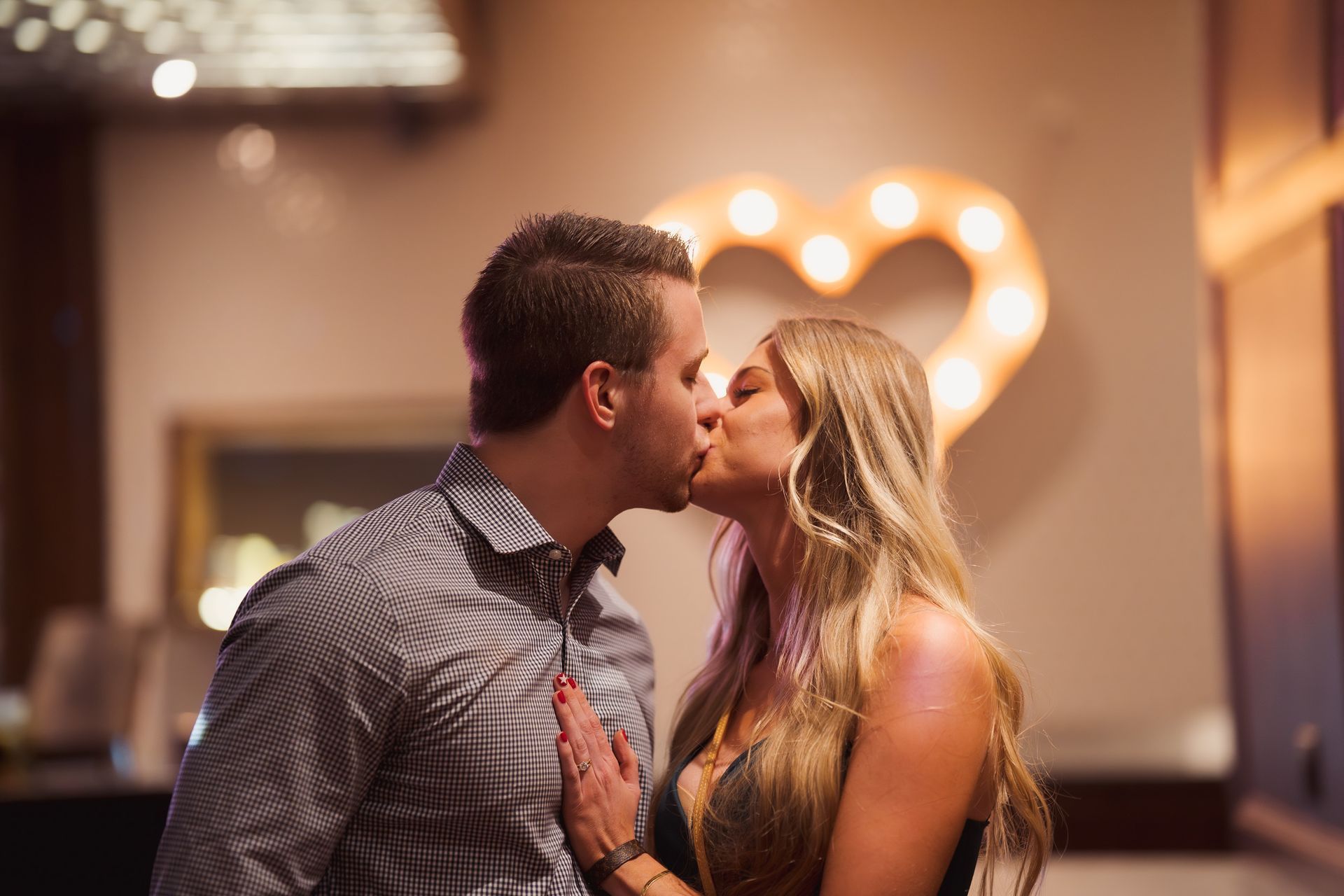 Wedding at the retro suites, beautiful, elegant wedding photography