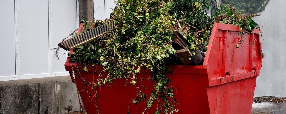 Skip Filled With Garbage — Chilli Bins Skip Bins in Glenview, QLD