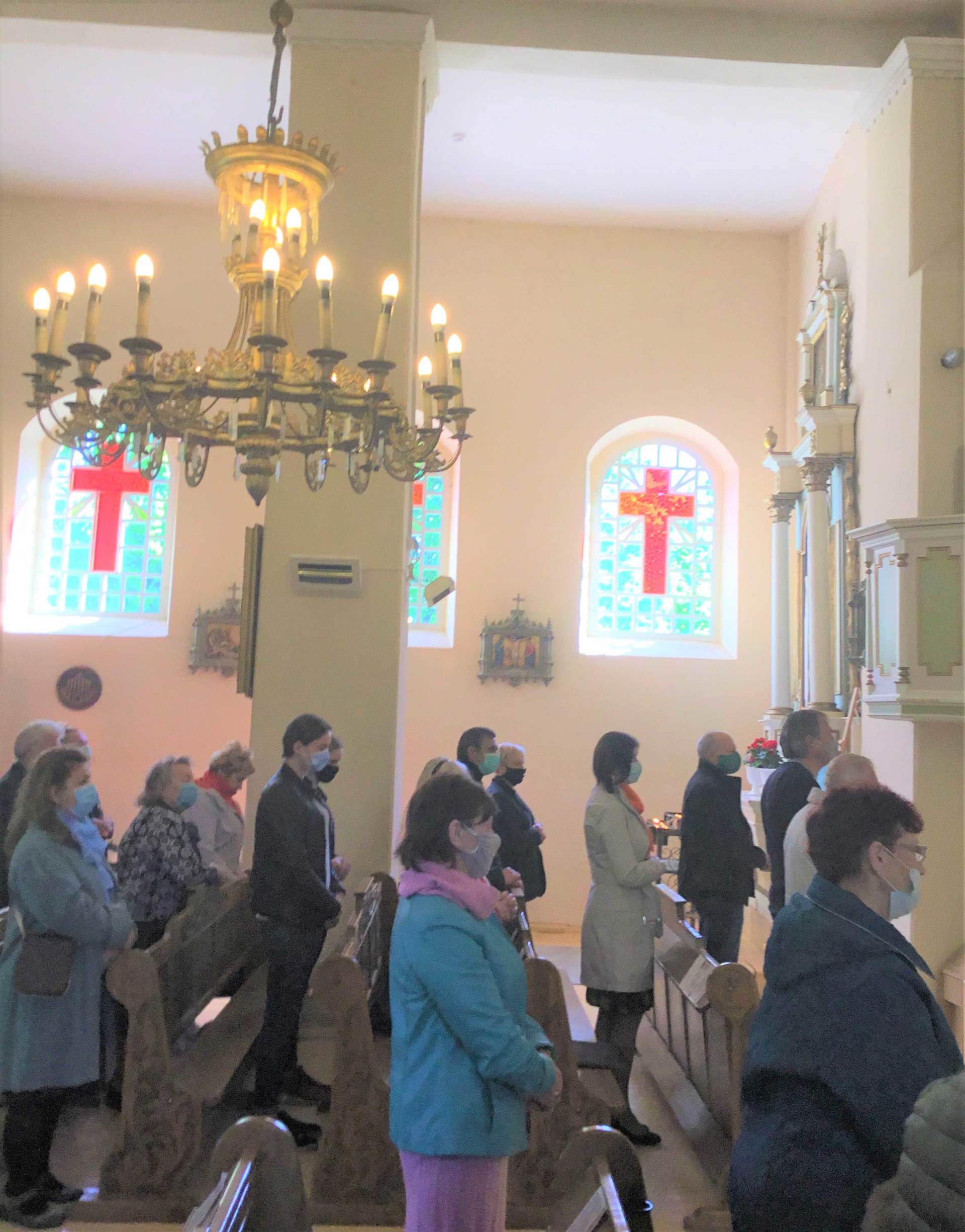 Parapijos gyvenimas nuo Velykų iki Sekminių karantino metu