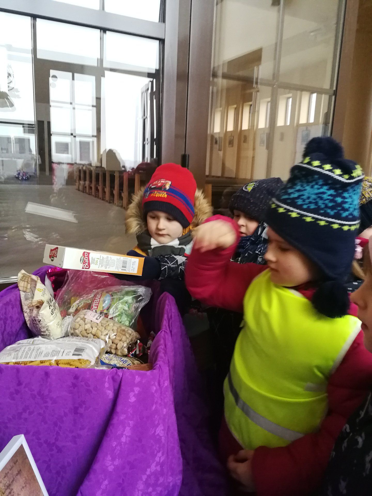 Caritas gerumo akcijoje dalyvavo vaikai