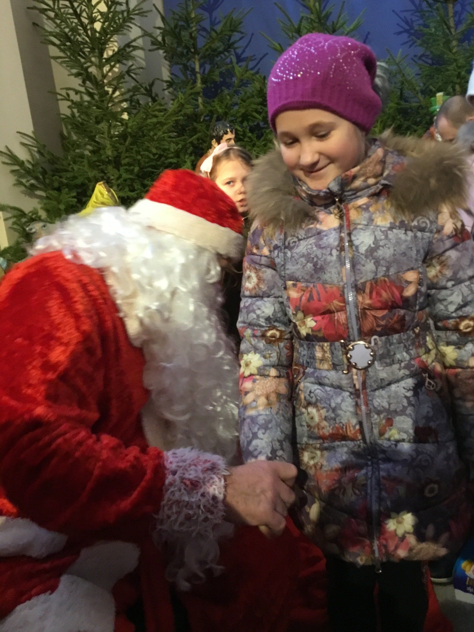 Domeikavos bažnyčioje vaikus aplankė Kalėdų Senelis