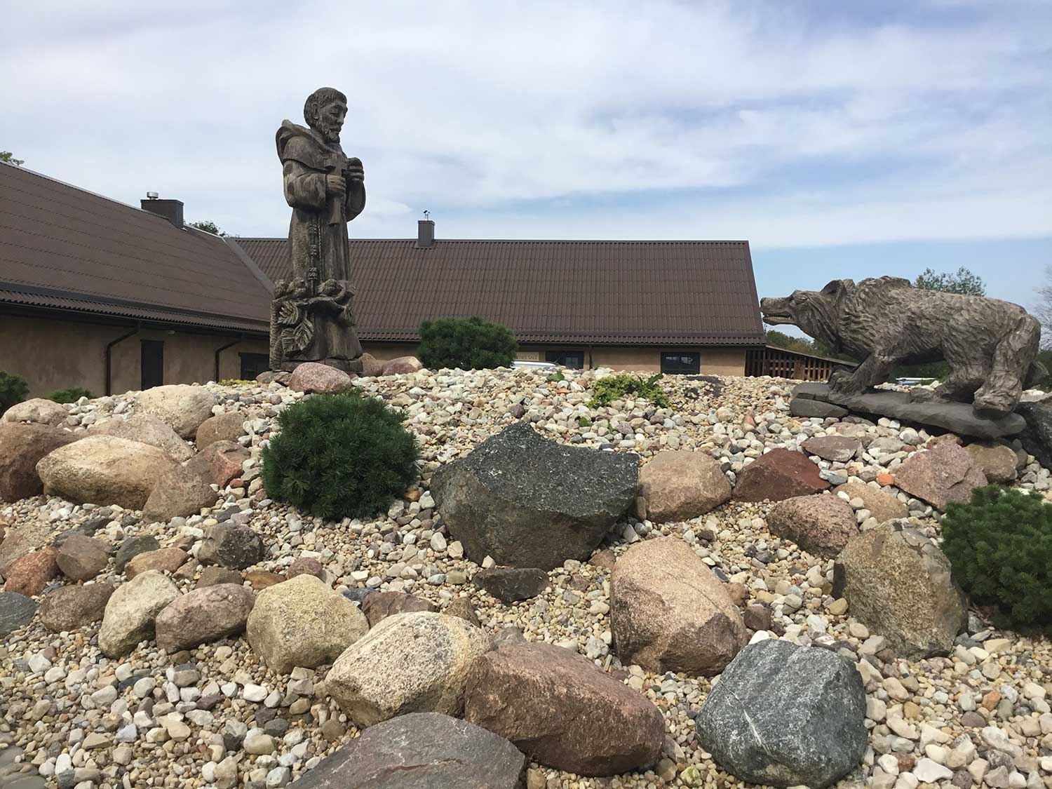 Domeikavos ir Lapių piligrimai Žolinės atlaiduose Krekenavoje