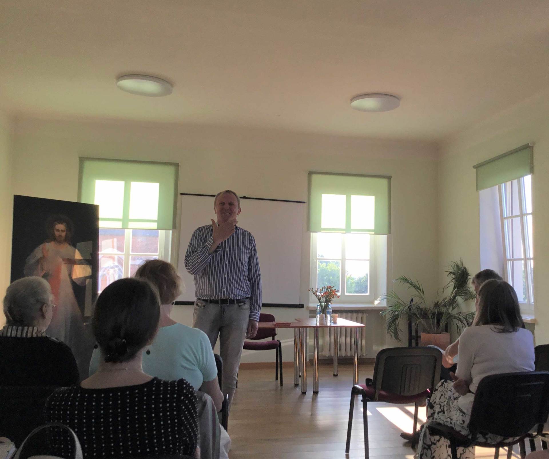 Domeikavos parapijos bendradarbiai žinias atnaujino ugdymo seminaruose