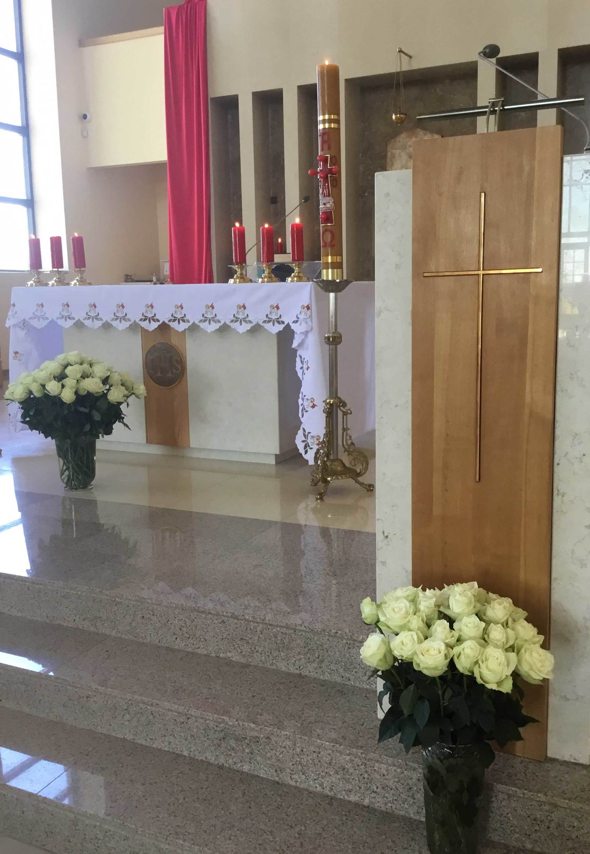 Domeikavos bažnyčioje - Sekminių šventė ir sveikinimai klebonui kunigystės 26 metų proga