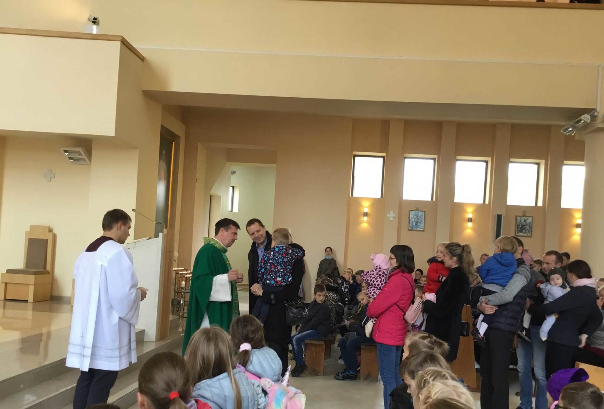 Viešpaties palaiminimas šiais metais pakrikštytiems ir susituokusiems