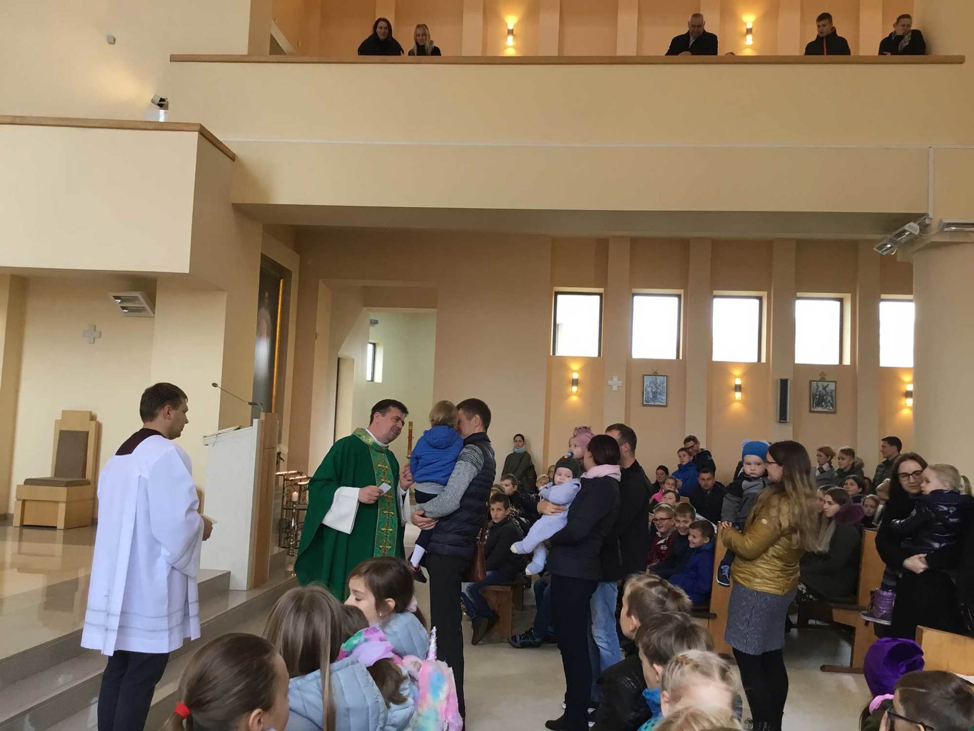 Viešpaties palaiminimas šiais metais pakrikštytiems ir susituokusiems