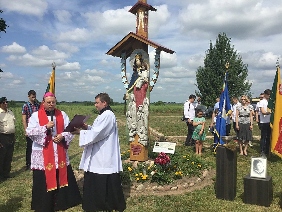 Dievo Tarnaitės Adelės Dirsytės gimtinėje