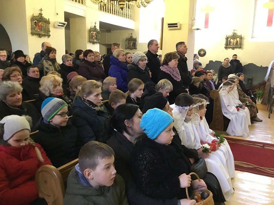 Kristaus Prisikėlimo iškilmė Lapių parapijoje