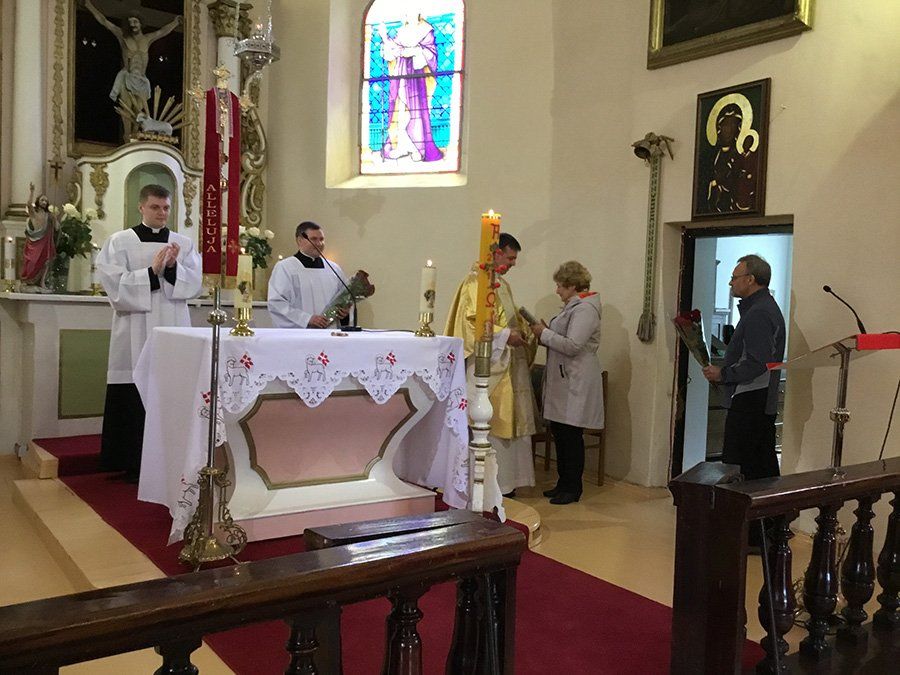 Sveikinimai sidabrinio kunigystės jubiliejaus proga klebonui kun. Gintarui Pūrui