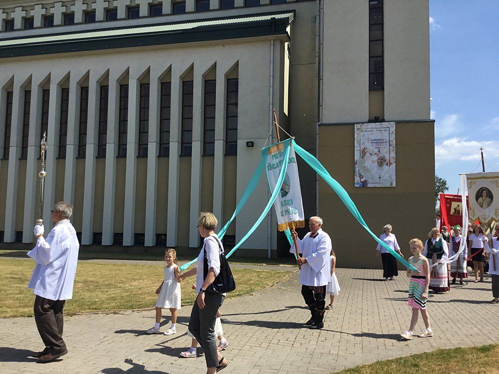 Tituliniai atlaidai Domeikavoje