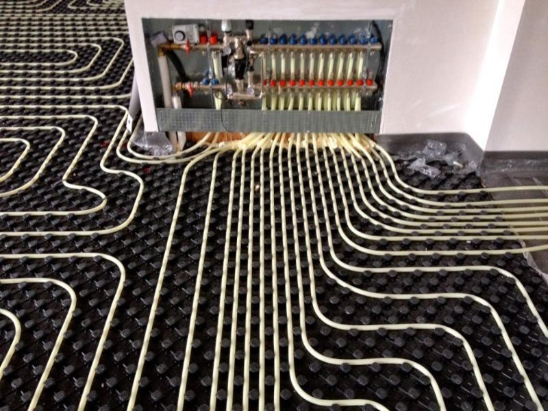 Installazione per pannelli radianti