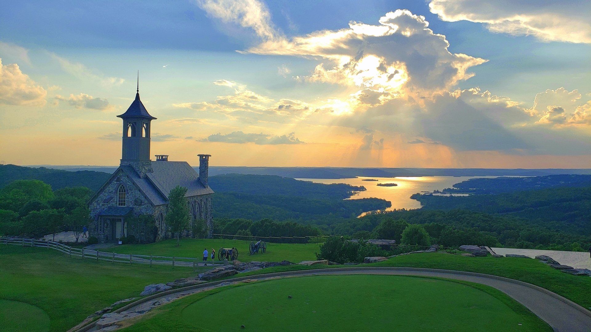 Chapel of the Ozarks