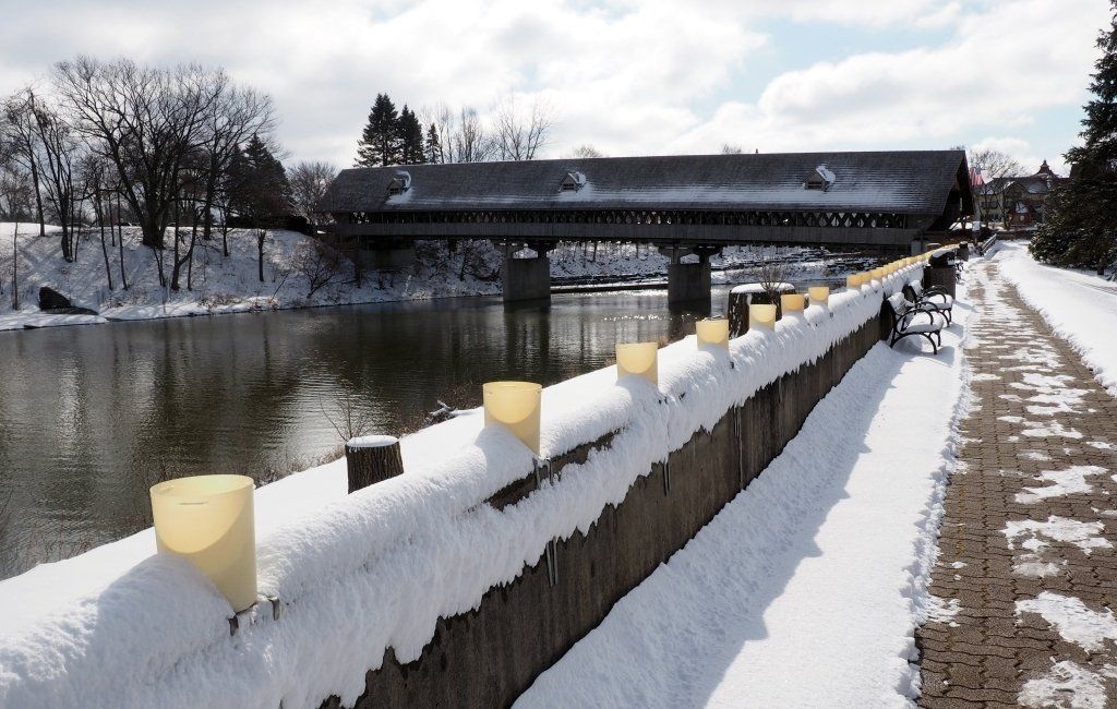 Frankenmuth covered bridge in winter