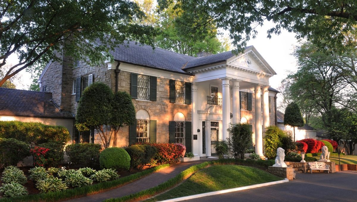 Graceland mansion