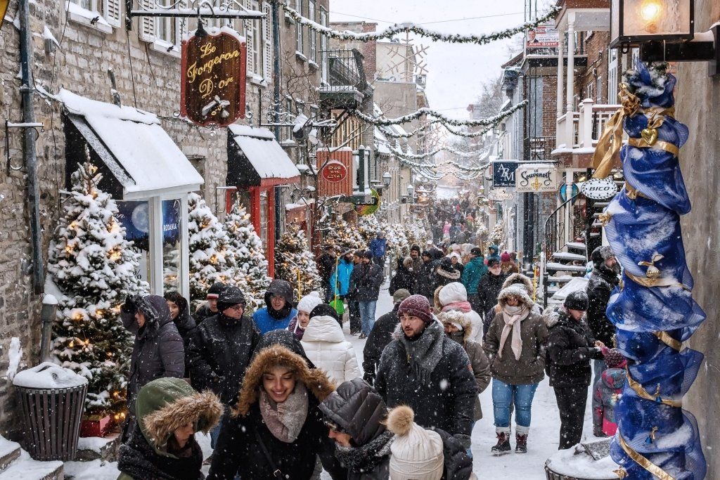 Old Quebec City, Pre-Christmas