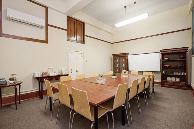 16 seater meeting room & conference room