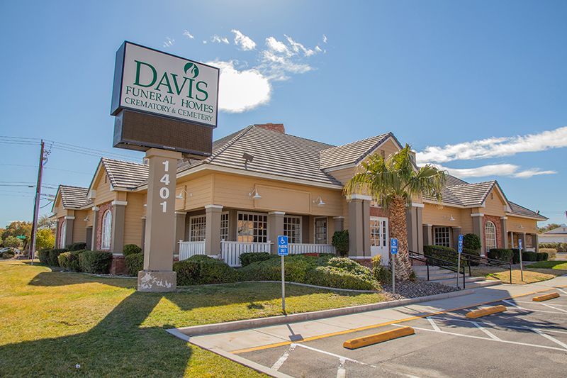 Virtual Tour | Davis Funeral Homes Rainbow Chapel Rainbow Blvd.