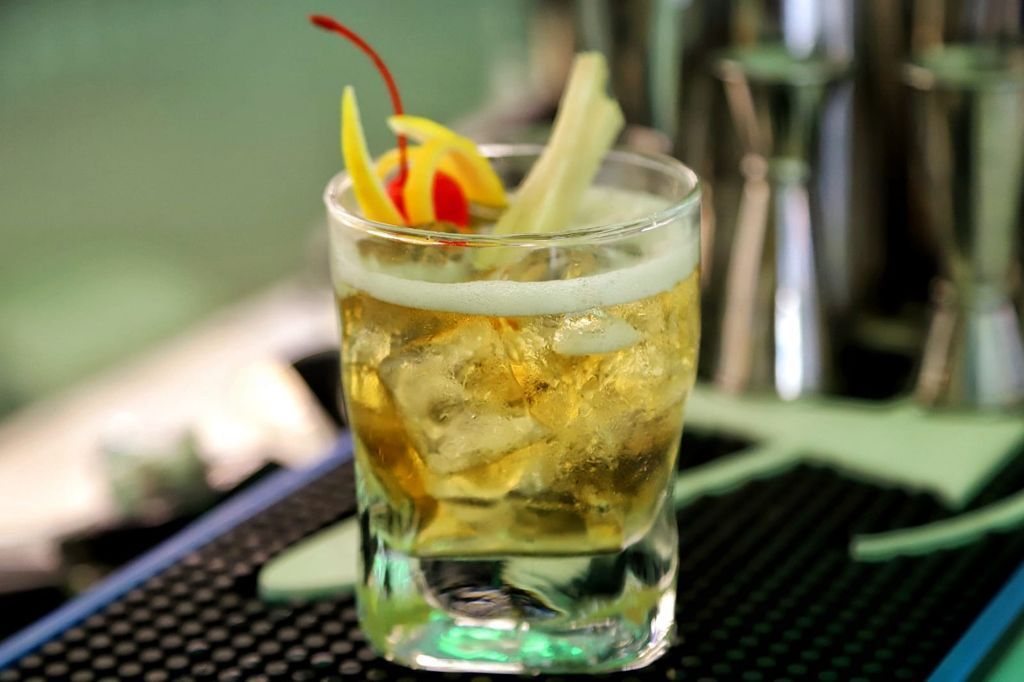 Foto di un cocktail del CLASS Ristorante Cocktail Bar a Roma