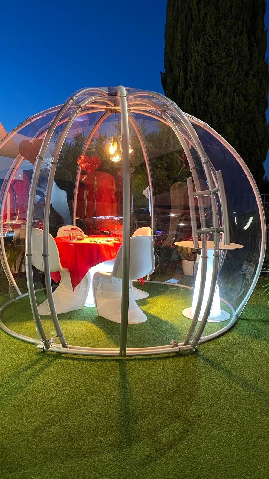 Una cena romantica sotto le stelle, esperienza indimenticabile al CLASS Ristorante Roma