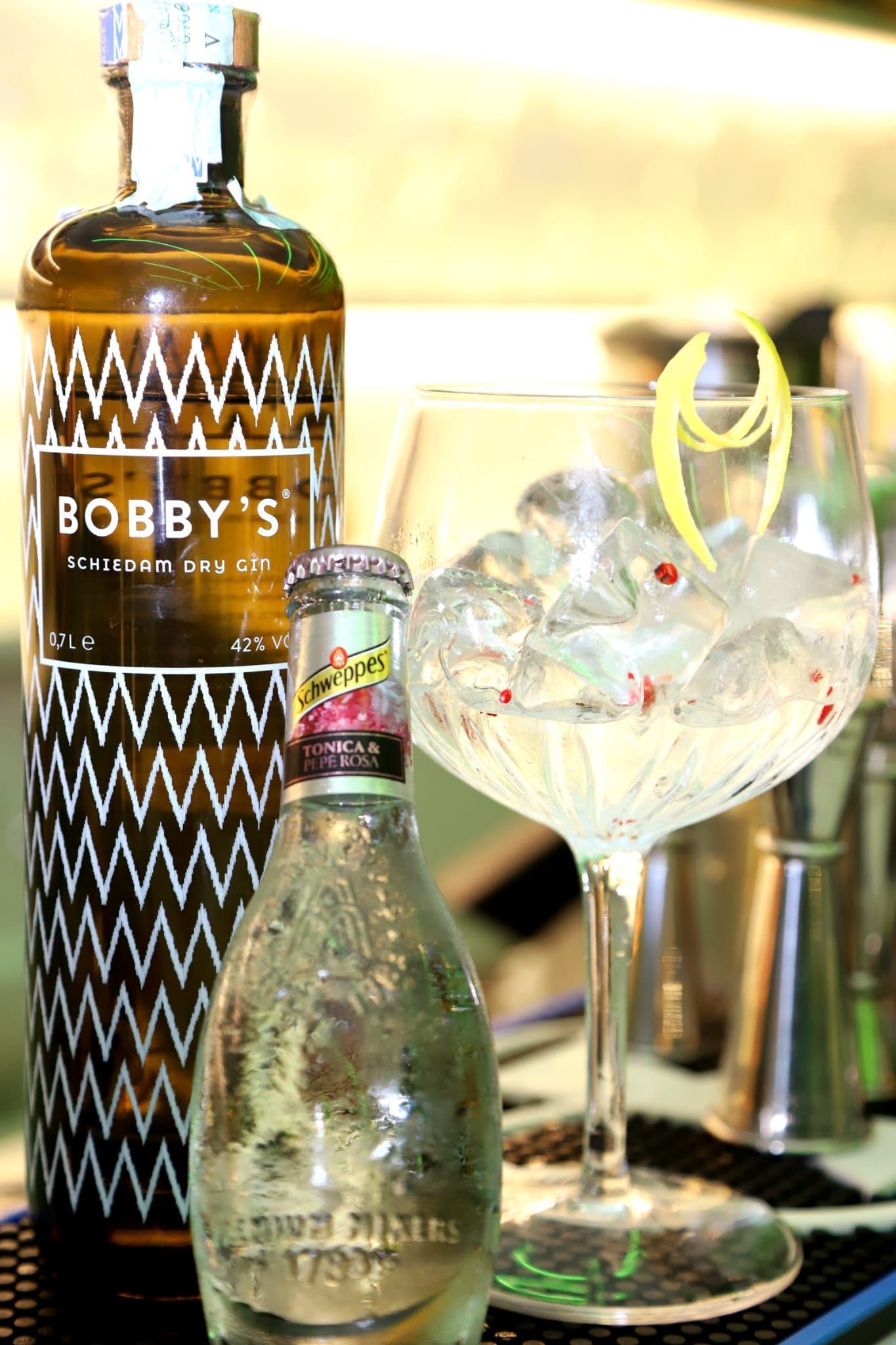 Foto di una bottiglia di Gin utilizzata dal Class Cocktail Bar Roma