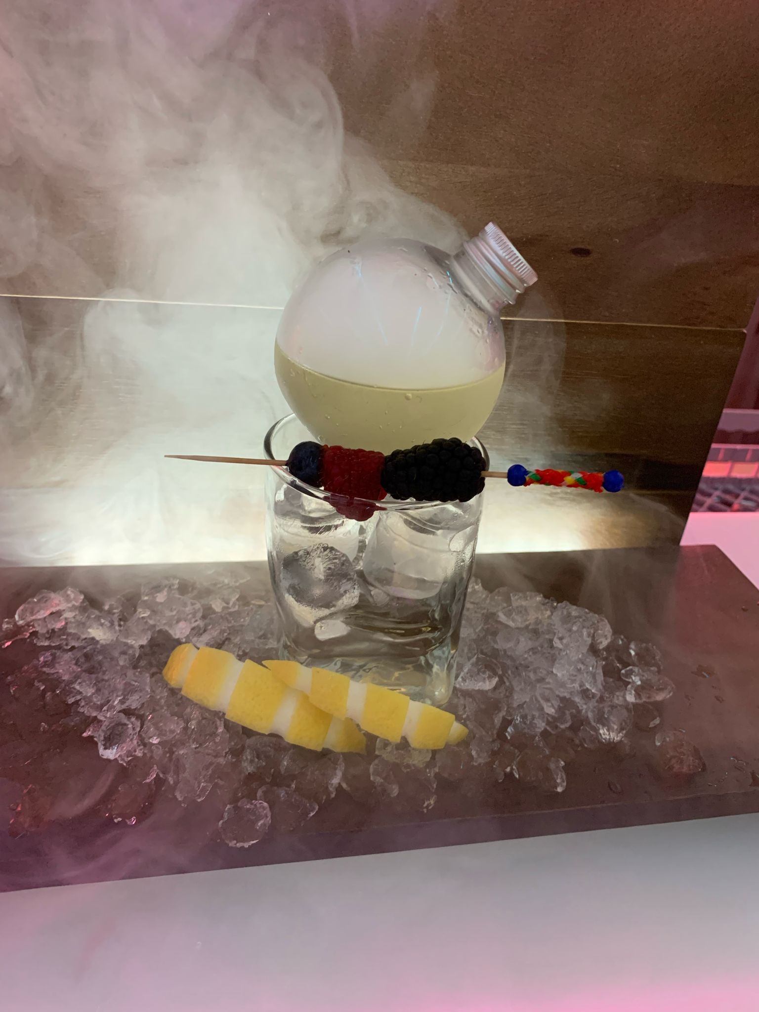 Foto di un drink by Mauro Pinci del CLASS Ristorante Cocktail Bar a Roma