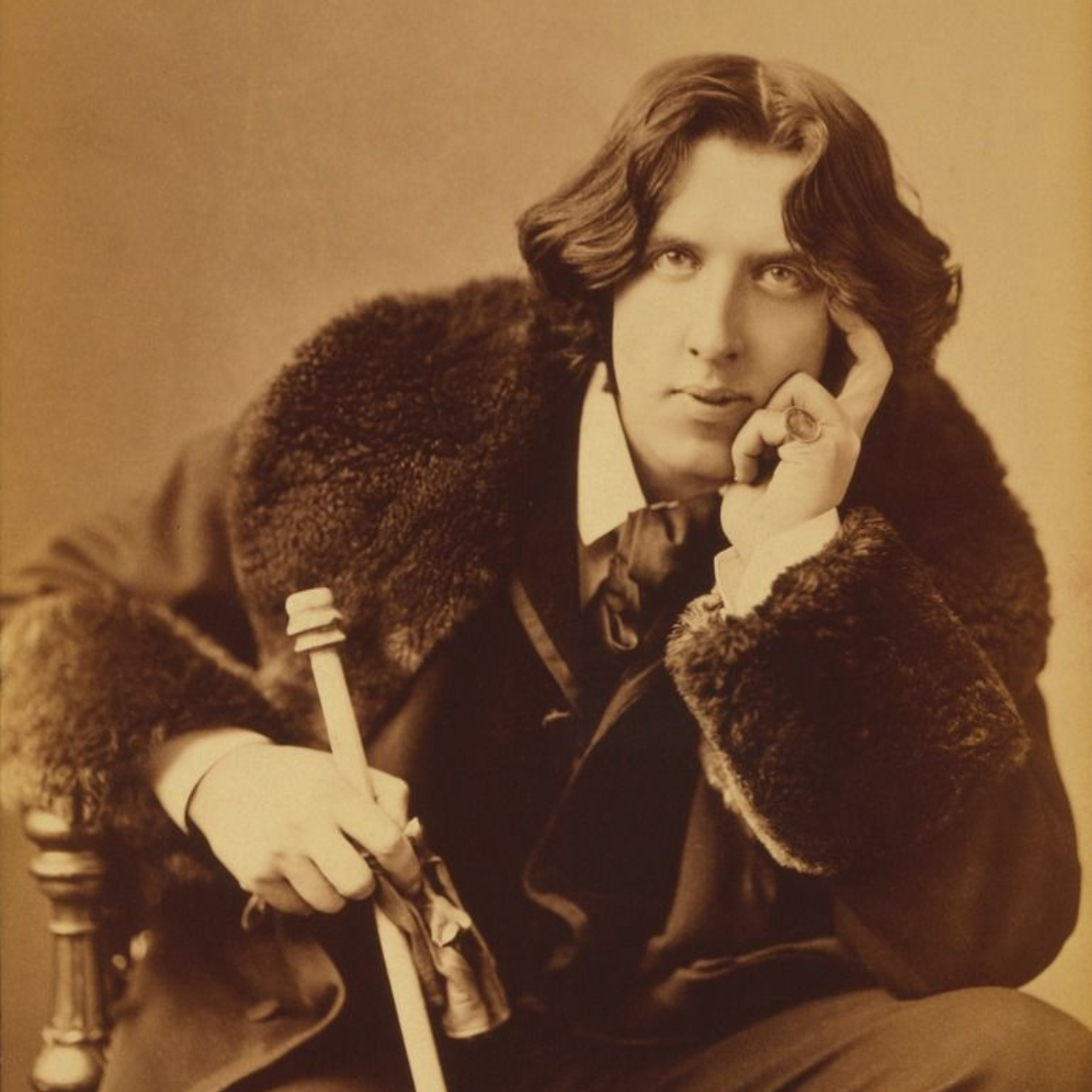 the story of Irish poet and playwright Oscar Wilde,