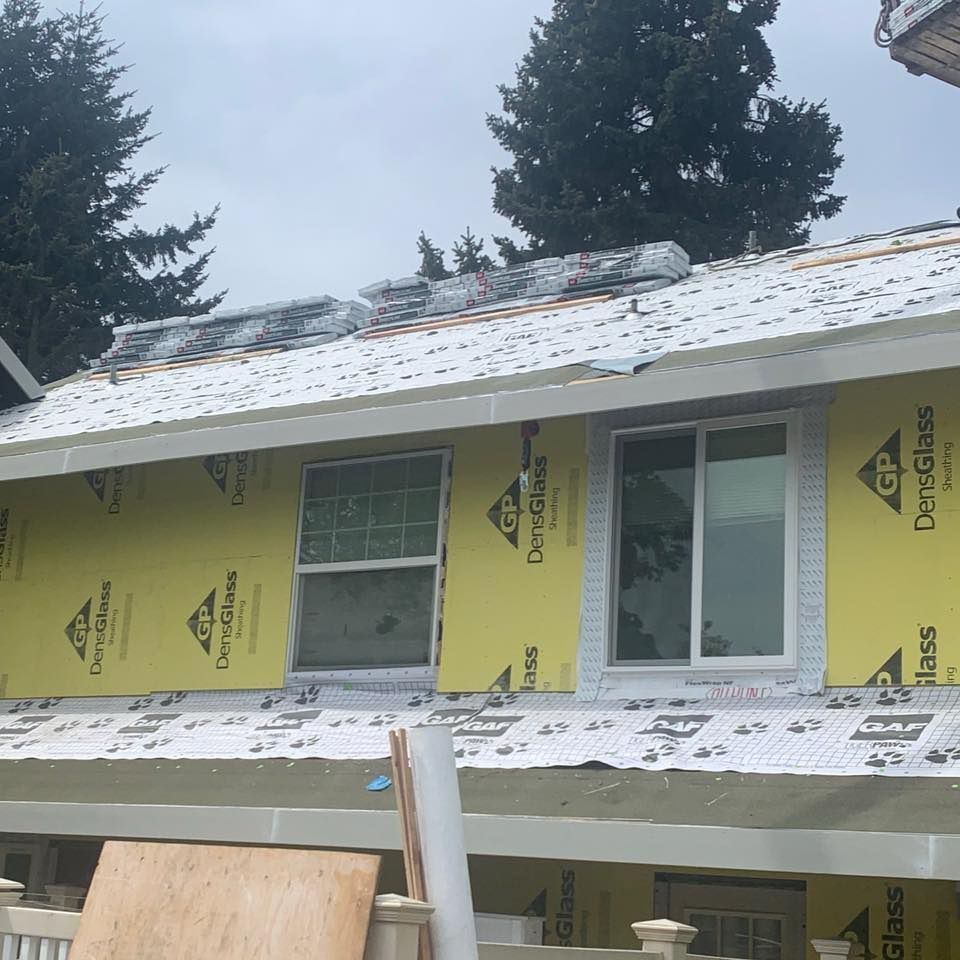 A house is being remodeled with gp door glass