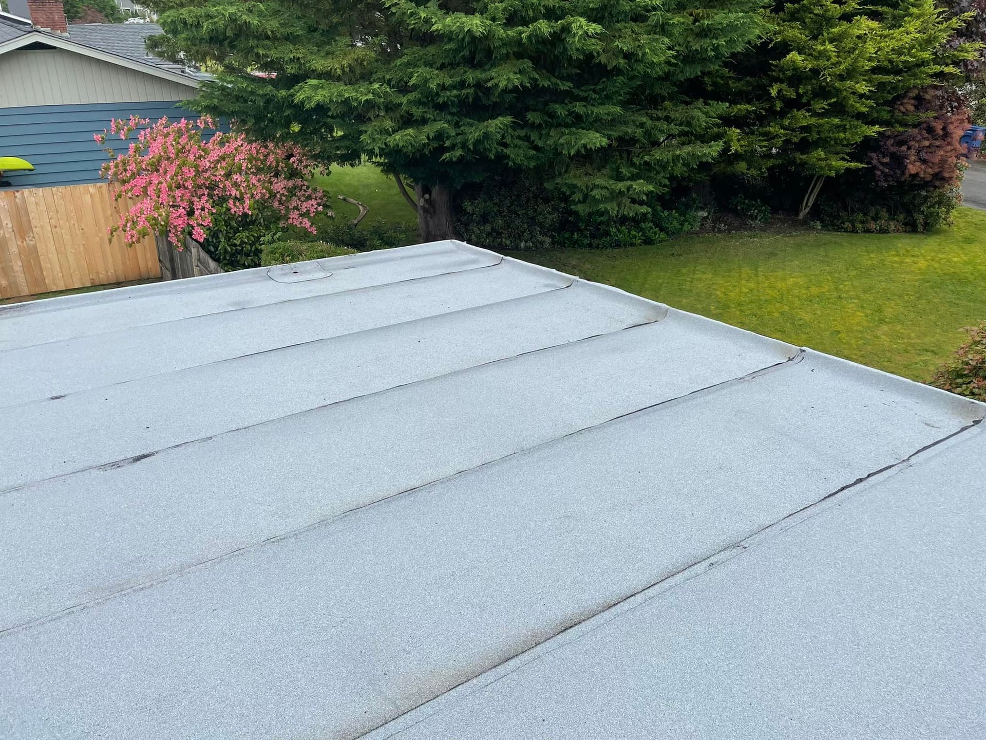 A roof with a lot of shingles on it