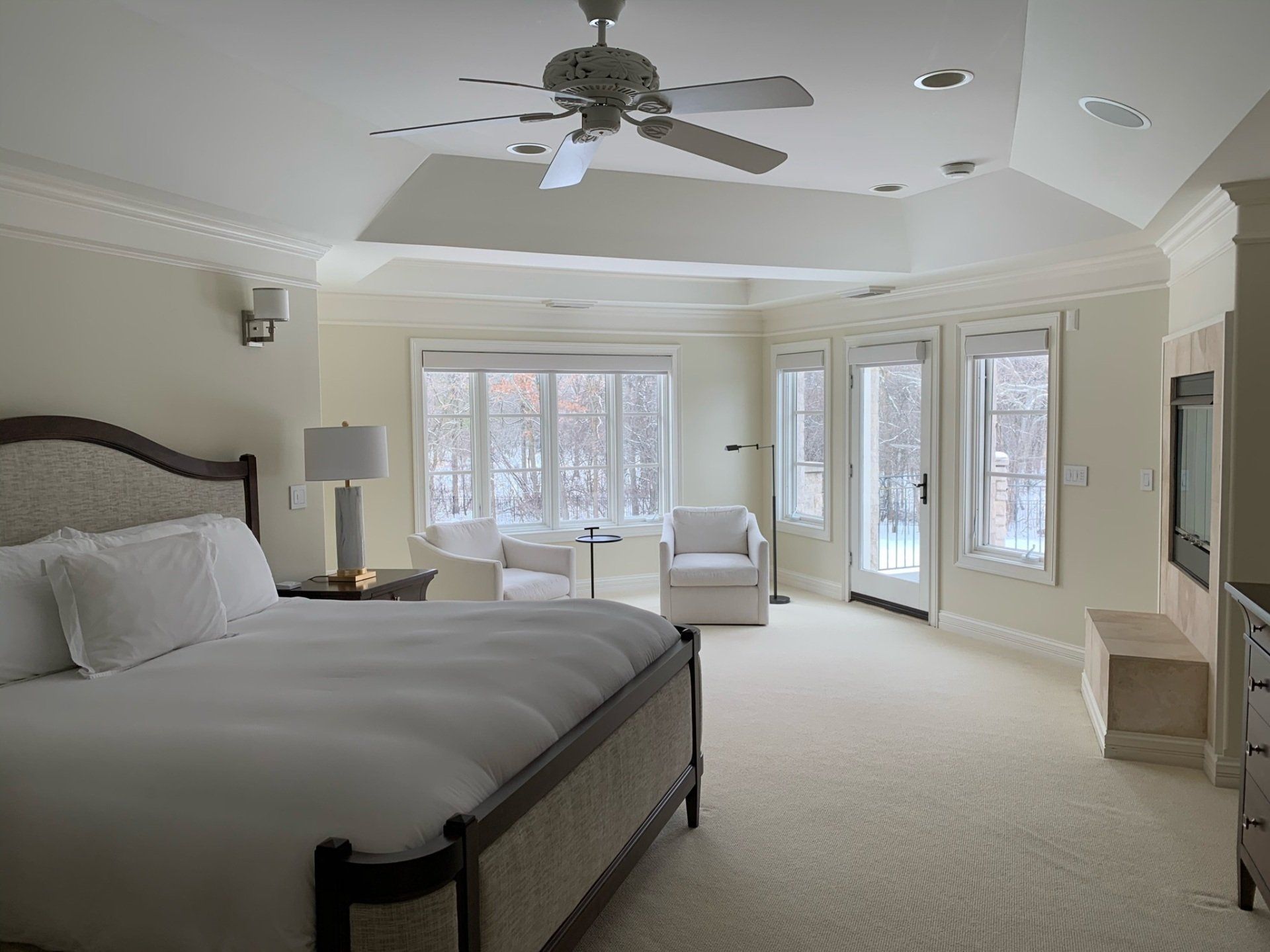 Man Painting a Straight Line on a Wall — Northbrook, IL — Bill Schneeberger Paint and Decorating