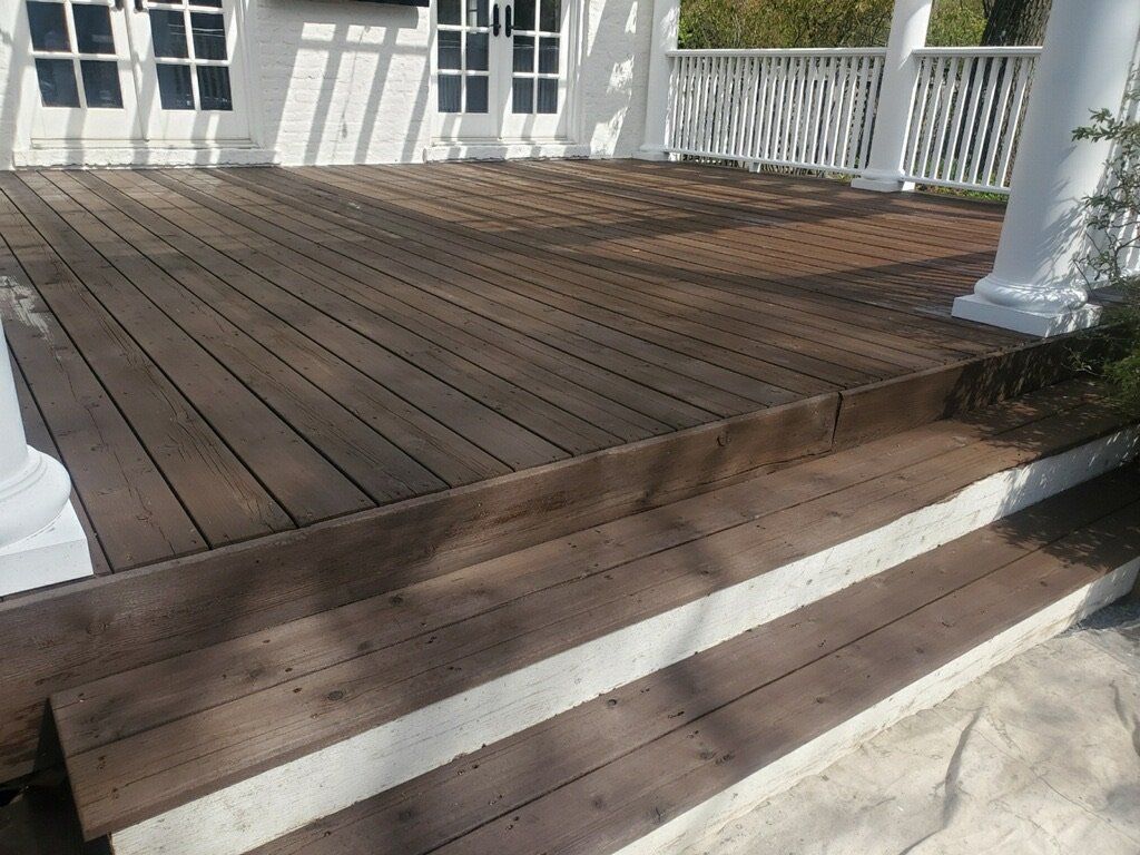 Man Painting the Exterior Wall — Northbrook, IL — Bill Schneeberger Paint and Decorating