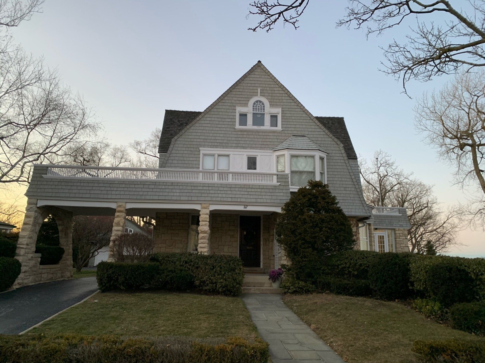 Broken Spindles — Northbrook, IL — Bill Schneeberger Paint and Decorating