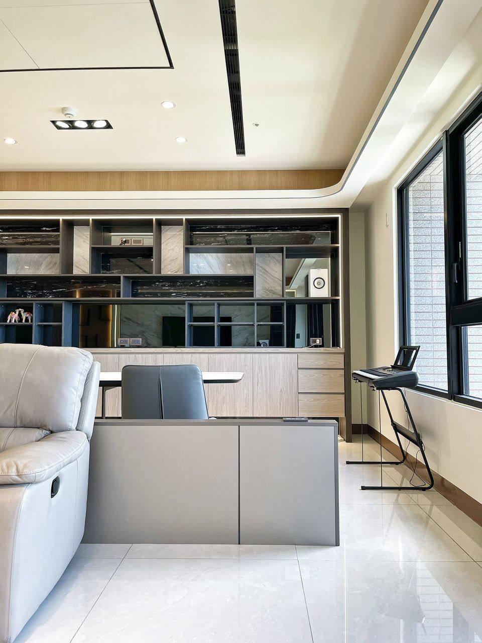 高雄 沈穩輕奢宅｜米平方空間設計 - 高雄室內設計 / 高雄老屋翻新