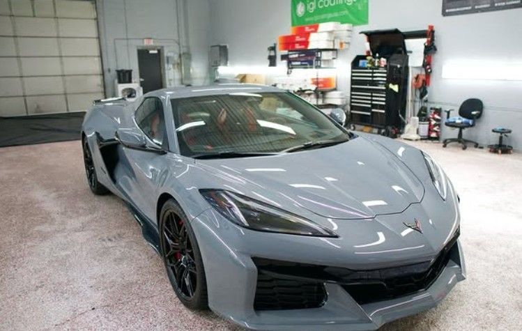 how winter road salt damages car paint