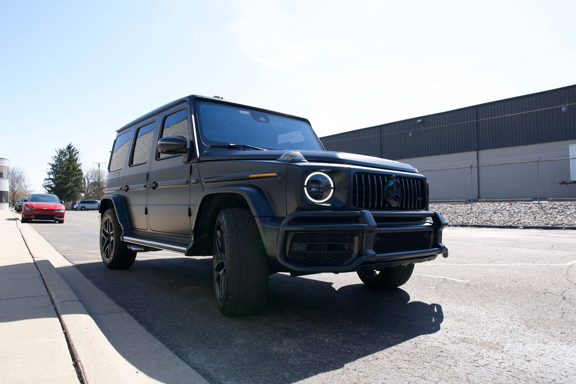 Professional window tinting for privacy and comfort in Novi. Enhance your vehicle’s UV protection and comfort with high-quality fall window tinting services.