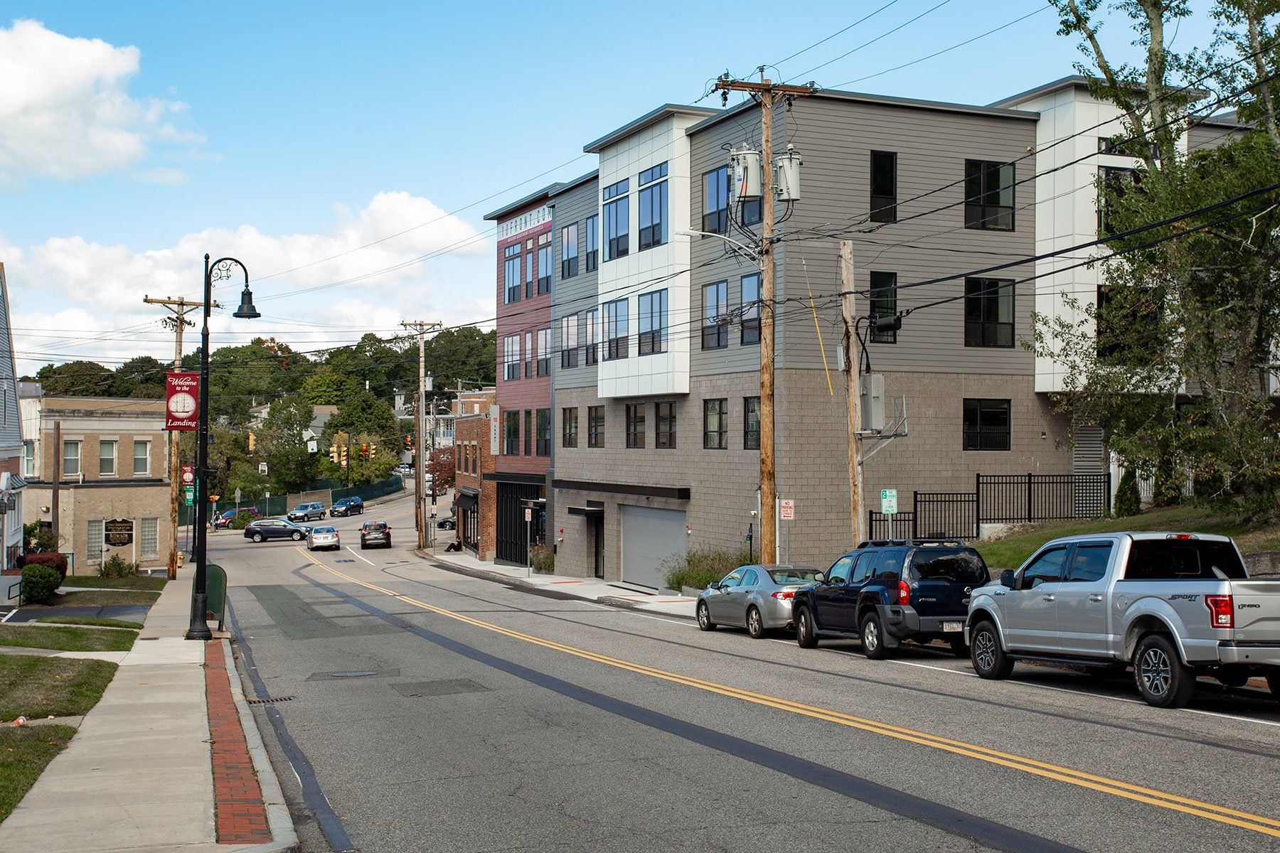 10 Front - Exterior photo 04